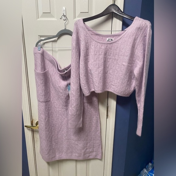 Future Collective With Reese
Women's High-Rise Midi Sweater Set - - Picture 3 of 15